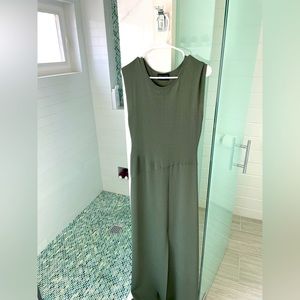 Modern Citizen - Sage Green Sleeveless Maxi Dress